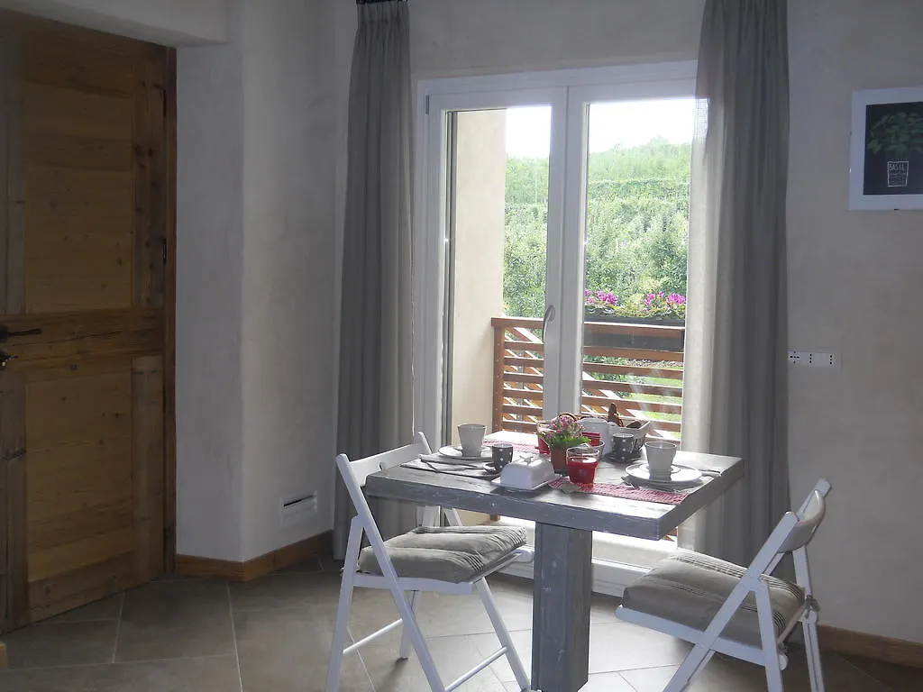 La Vita In Campagna Villa di Tirano Italien